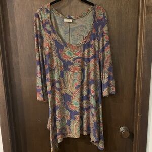 *4/$20* Plume & Thread Paisley Print Women's Tunic Sharkbite Top